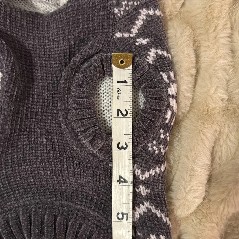 Bee & Willow Grey/white pet dog sweater XS/S
